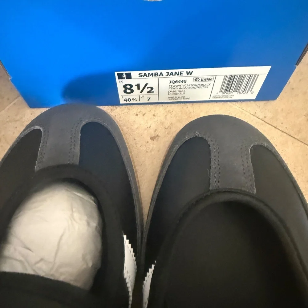 🆕 in box Adidas Samba Jane in Black Women’s 8.5 - Picture 3 of 4